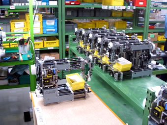 ベビーロックの本体製造は機械化されている