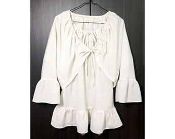 大人かわいい!?7分袖のフリルカーディガン